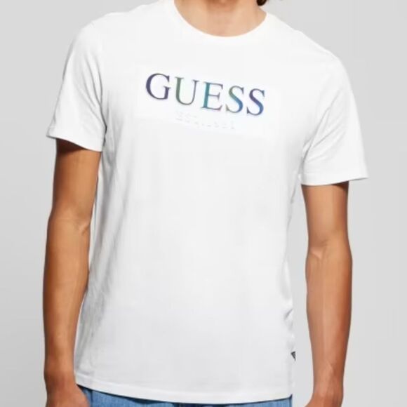 528 NWT Guess Eco Iridescent Signature Tee Size Small - Picture 1 of 10